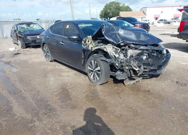 2019 NISSAN Altima