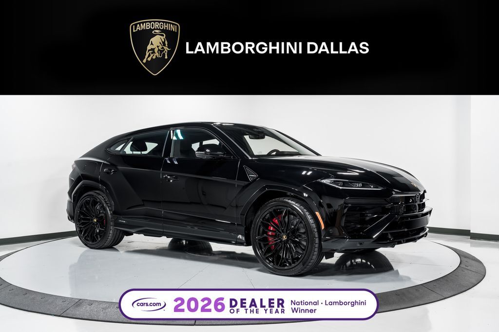 2026 LAMBORGHINI URUS