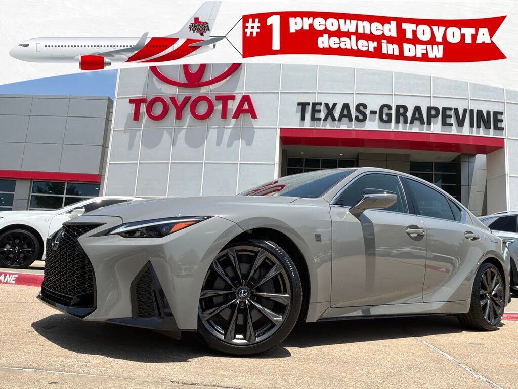 2025 LEXUS IS