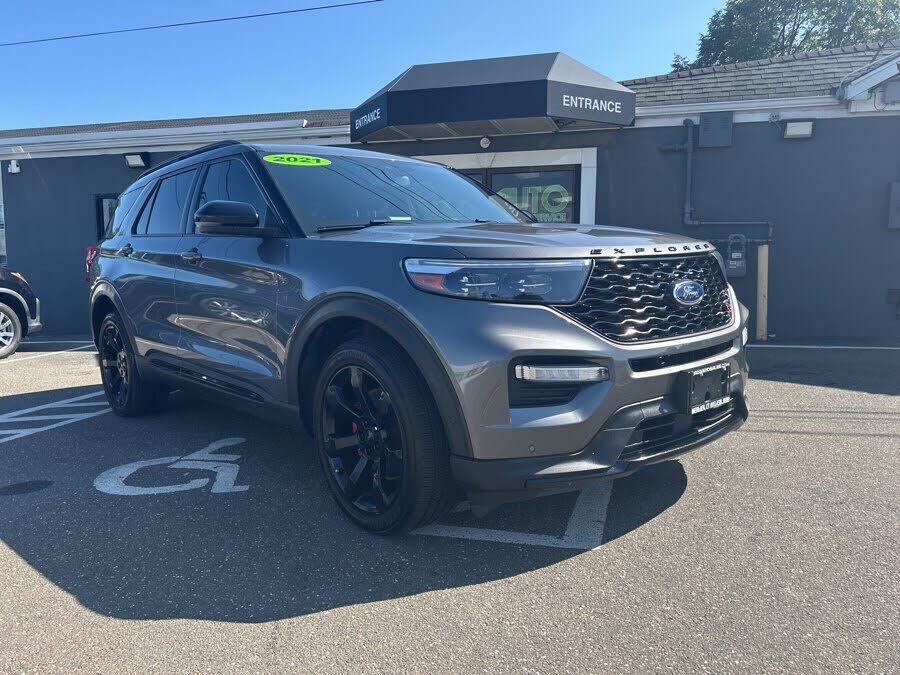 2021 FORD Explorer