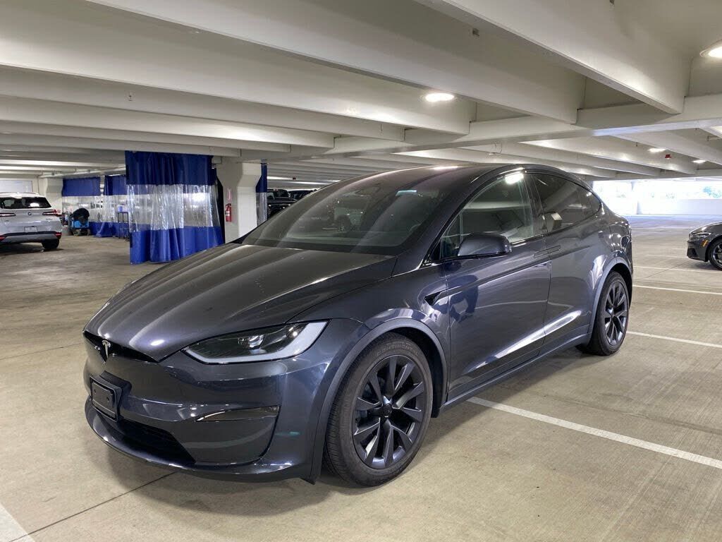 2025 TESLA Model X