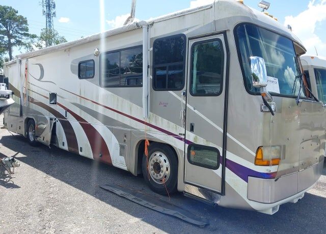 2001 FREIGHTLINER VCL Chassis