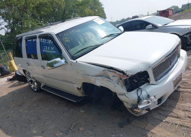 2000 CADILLAC Escalade