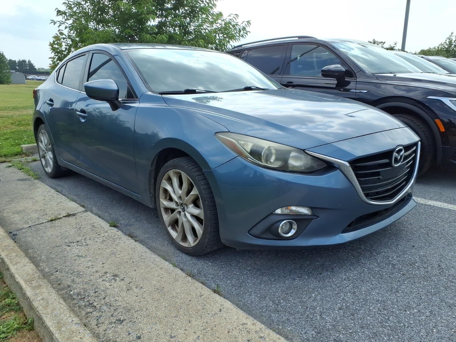 2015 MAZDA Mazda3