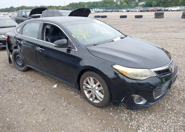 2013 TOYOTA Avalon