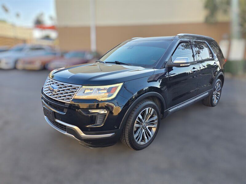 2018 FORD Explorer