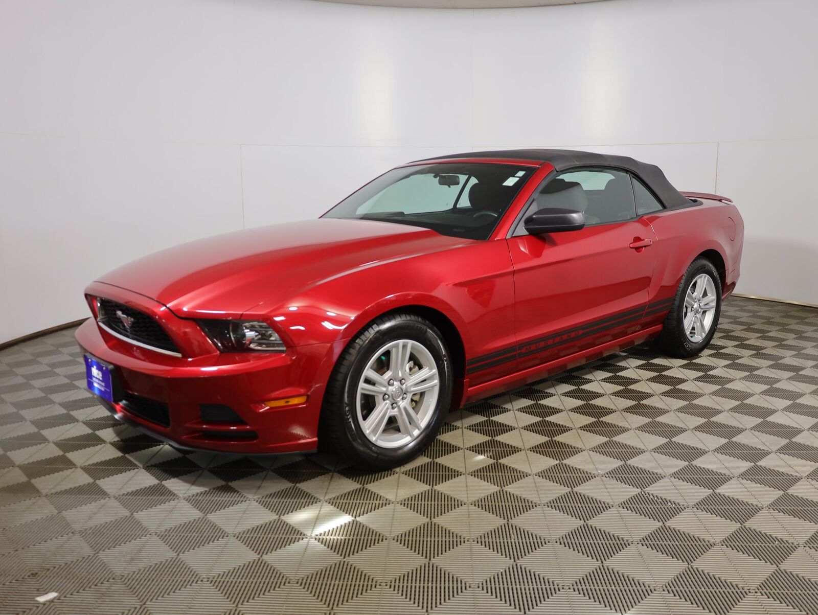 2013 FORD Mustang