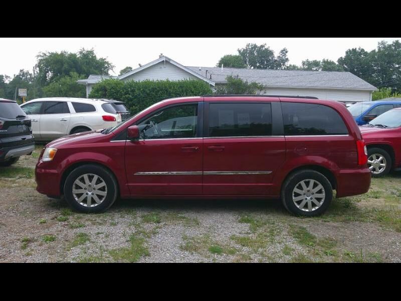 2014 CHRYSLER Town and Country
