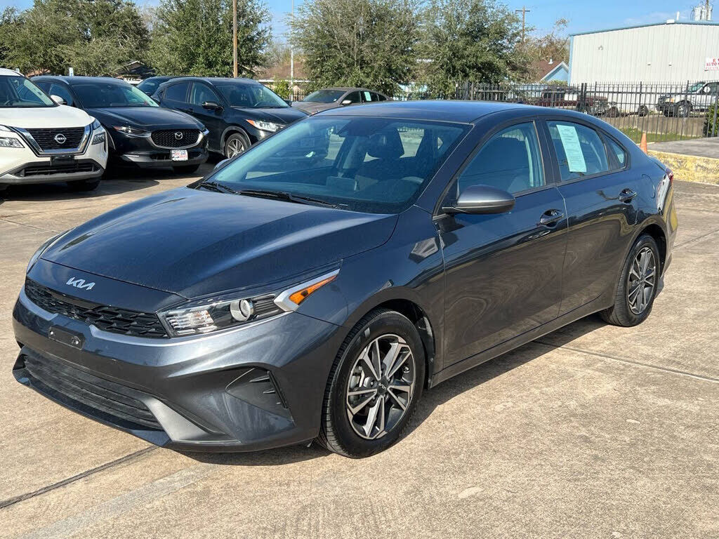 2024 KIA Forte
