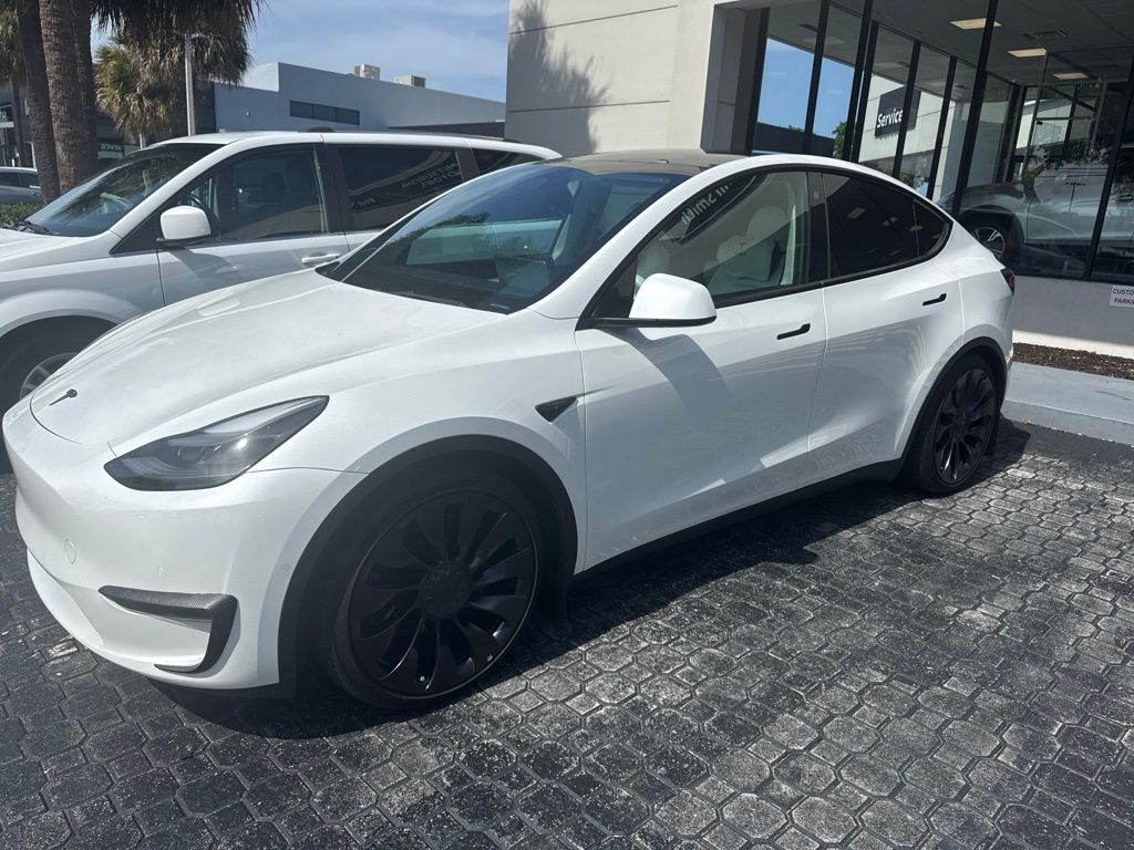 2022 TESLA Model Y