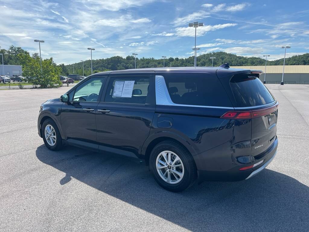 2024 KIA Carnival