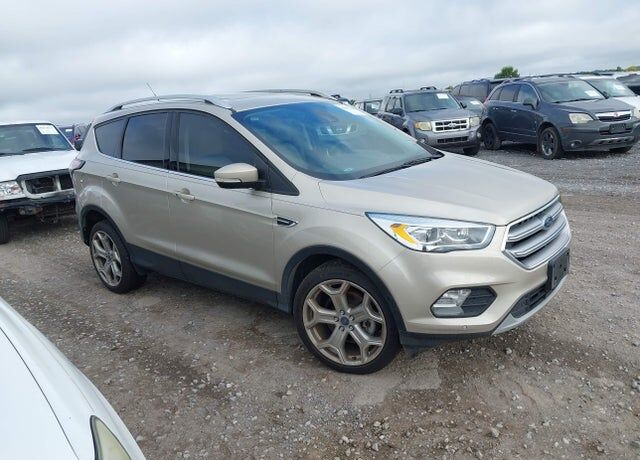 2017 FORD Escape