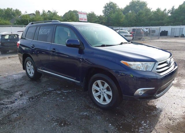 2013 TOYOTA Highlander