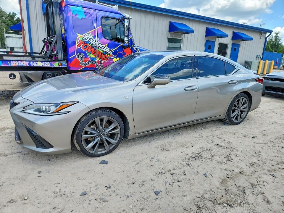 2021 LEXUS ES