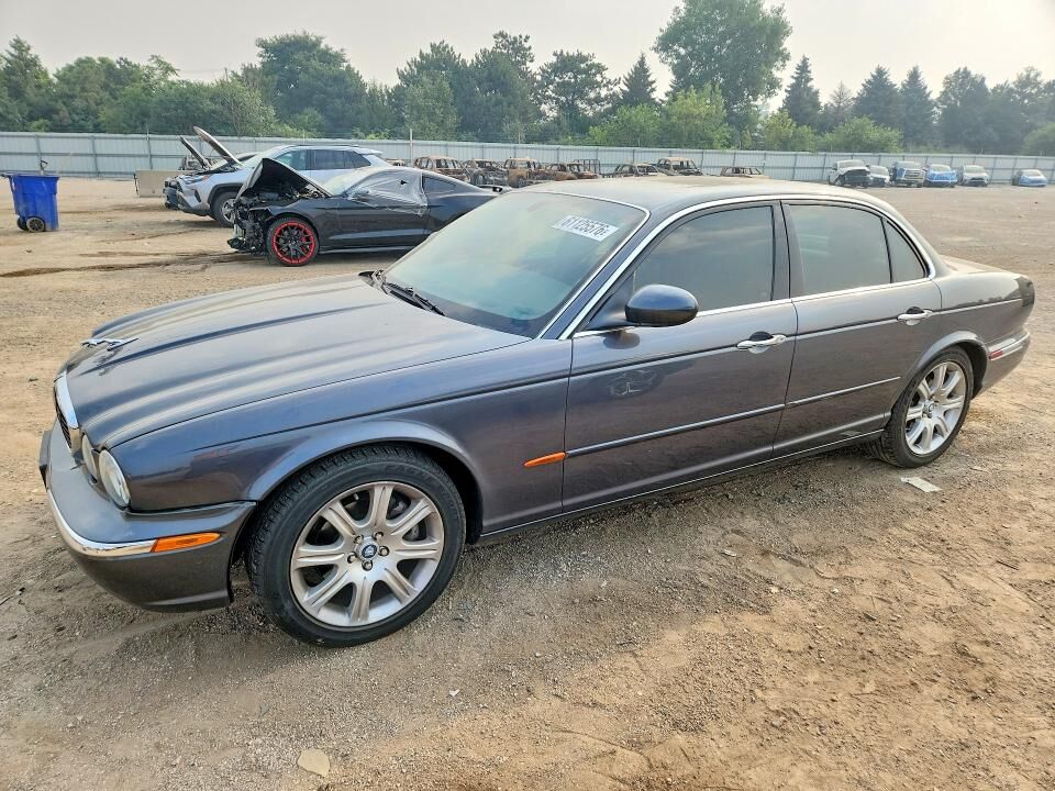 2004 JAGUAR XJ