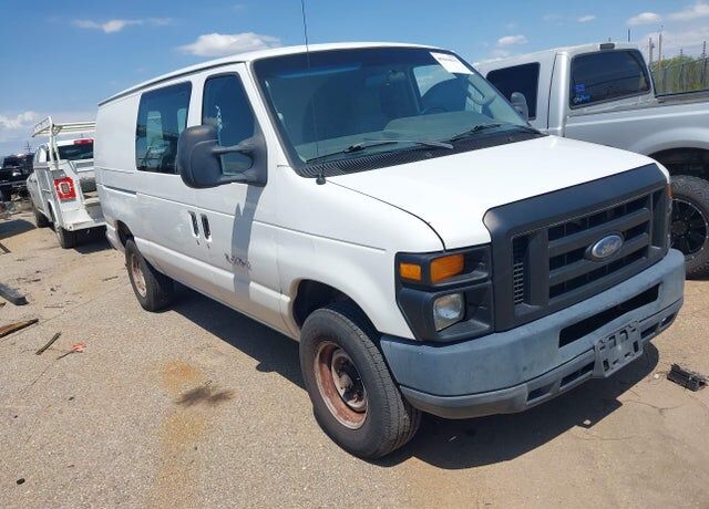 2012 FORD E-350