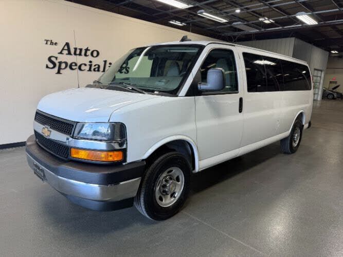 2025 CHEVROLET Express