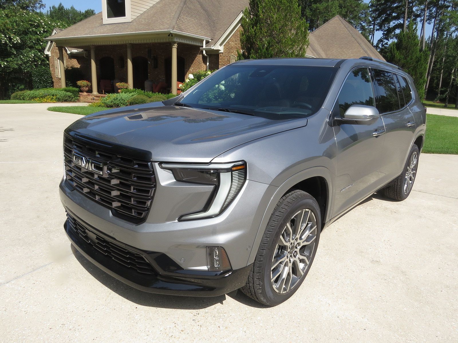 2026 GMC Acadia
