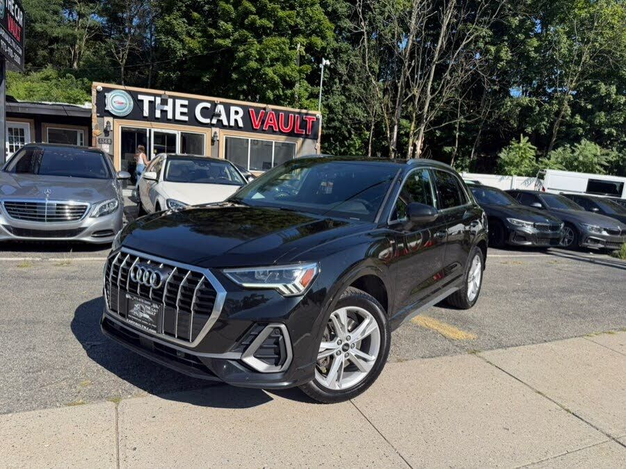 2021 AUDI Q3