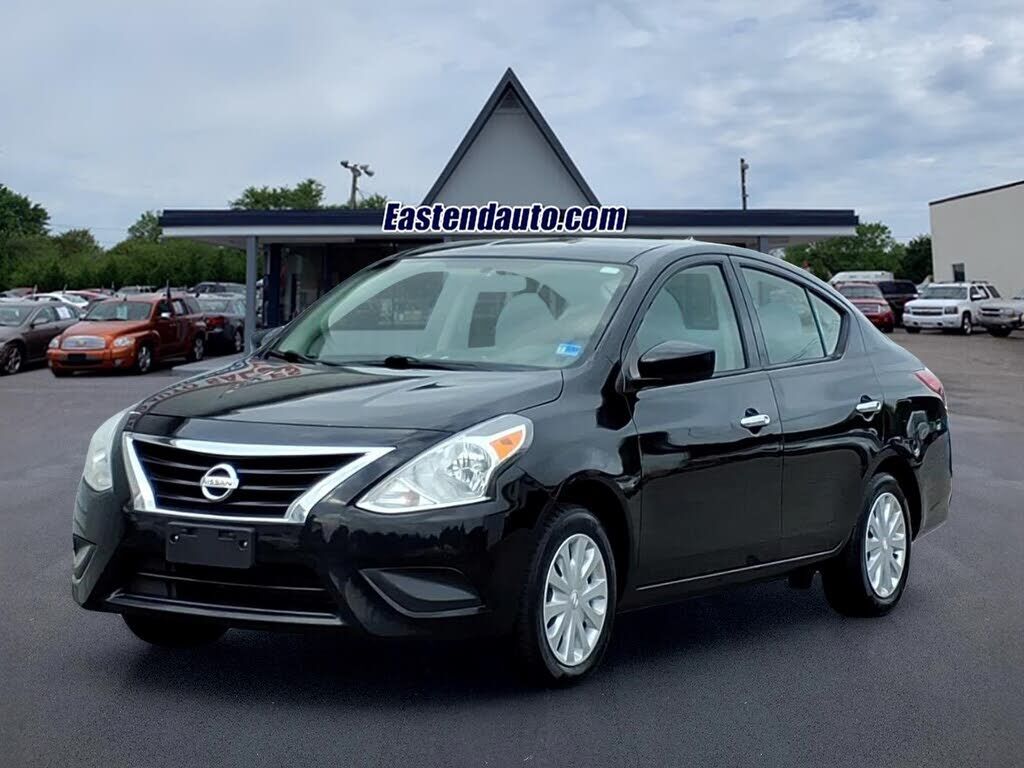 2019 NISSAN Versa