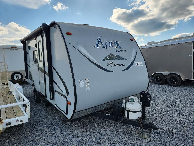 2017 FOREST RIVER Coachmen Apex