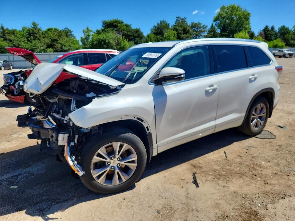 2015 TOYOTA Highlander