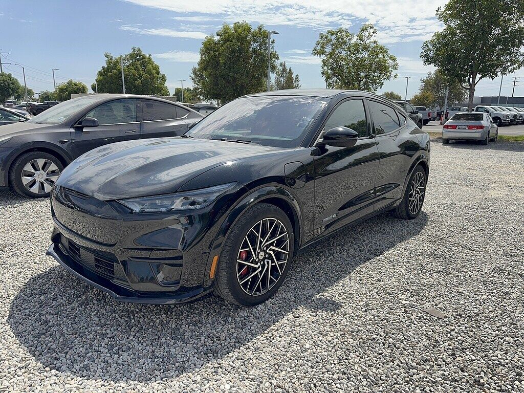 2021 FORD Mach-E