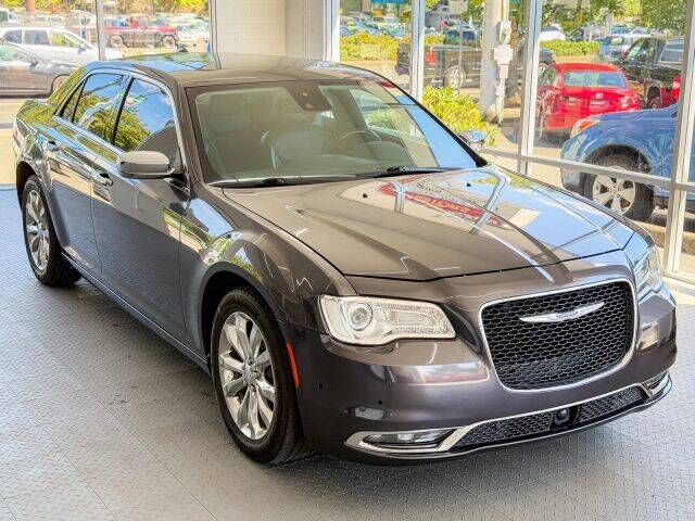 2018 CHRYSLER 300