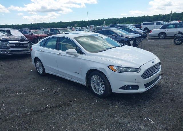 2013 FORD Fusion