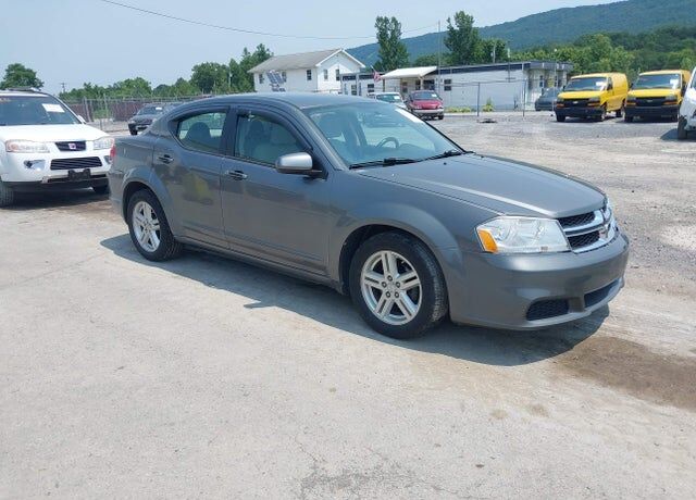 2012 DODGE Avenger