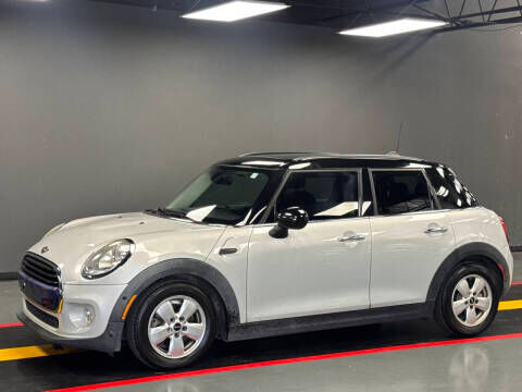 2018 MINI Cooper