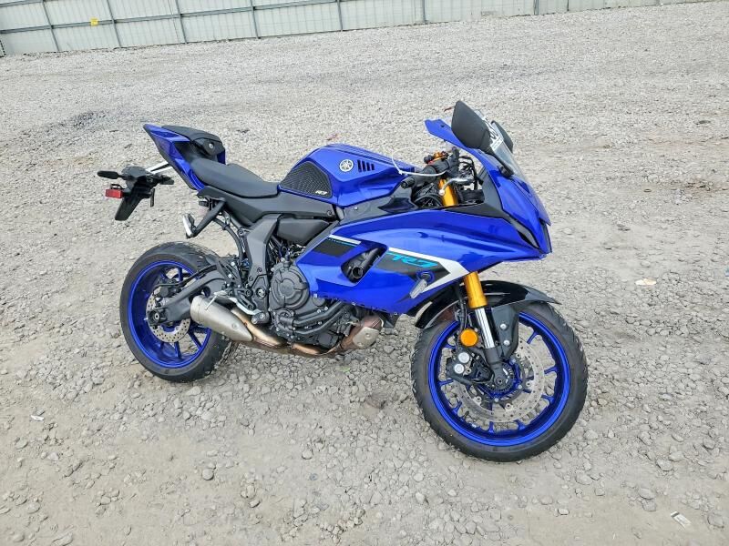 2025 YAMAHA YZF