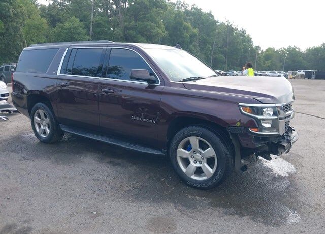 2017 CHEVROLET Suburban