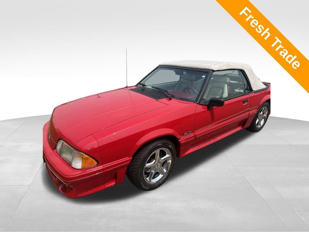 1992 FORD Mustang