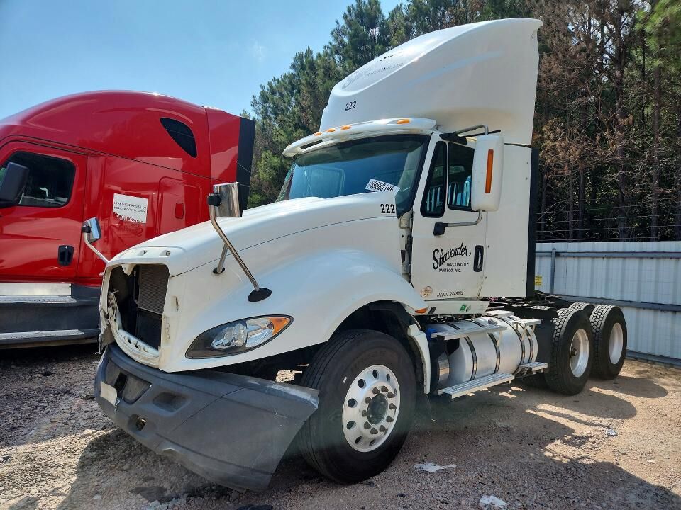 2017 INTERNATIONAL LF687