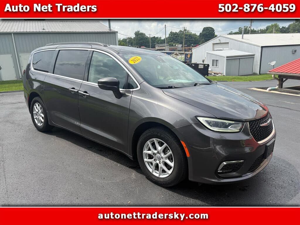 2022 CHRYSLER Pacifica