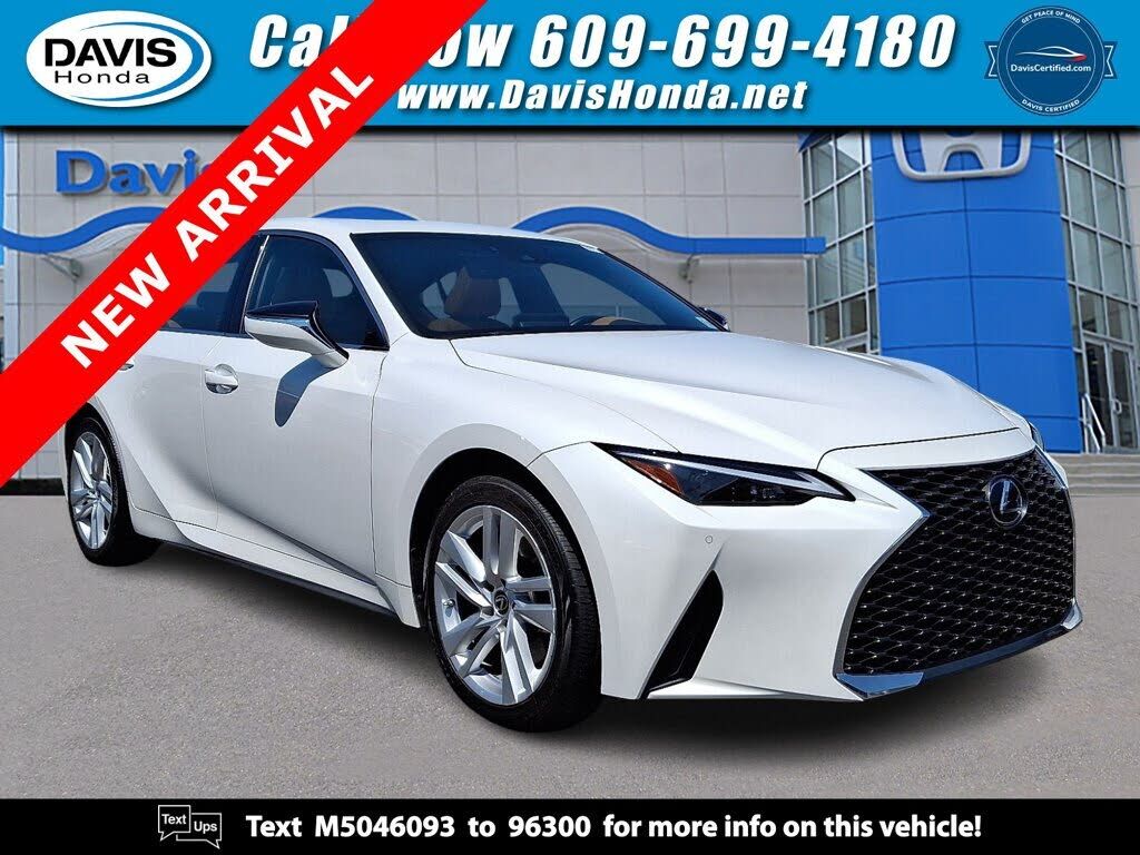 2021 LEXUS IS