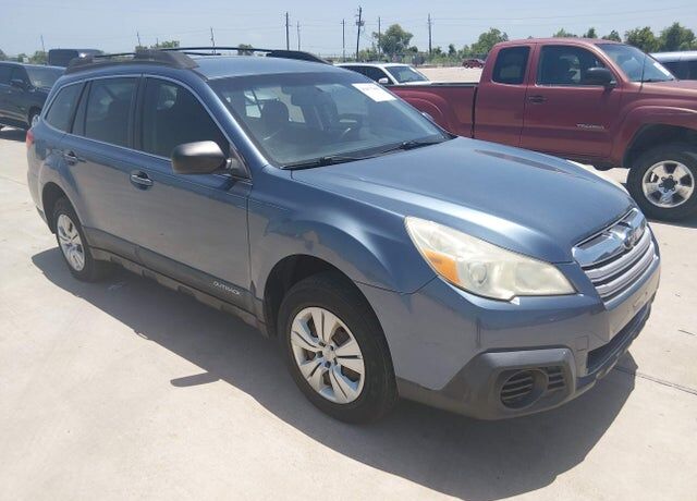 2013 SUBARU Outback