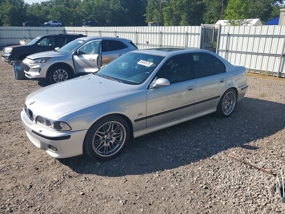 2000 BMW M5