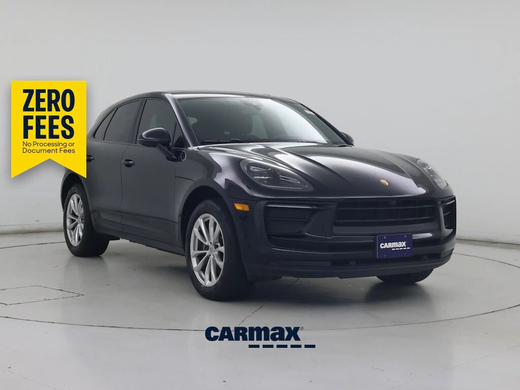 2022 PORSCHE Macan