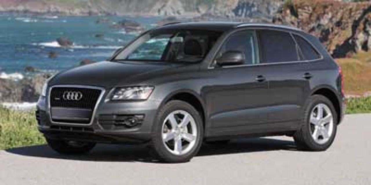 2011 AUDI Q5