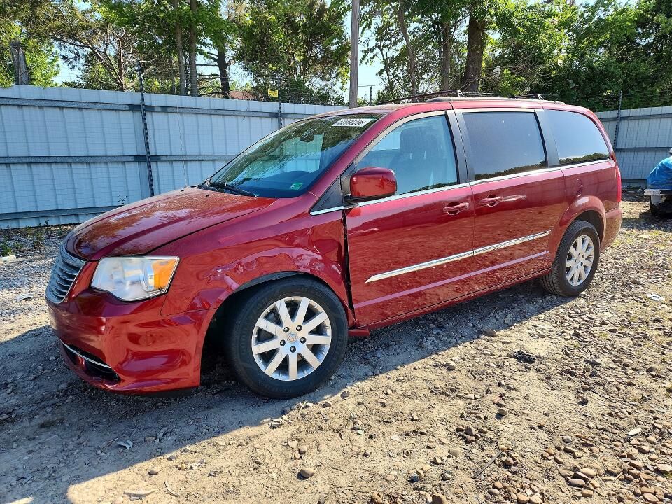 2013 CHRYSLER Town and Country