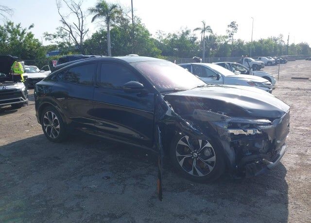 2022 FORD Mach-E