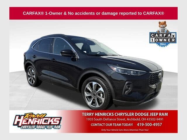 2024 FORD Escape