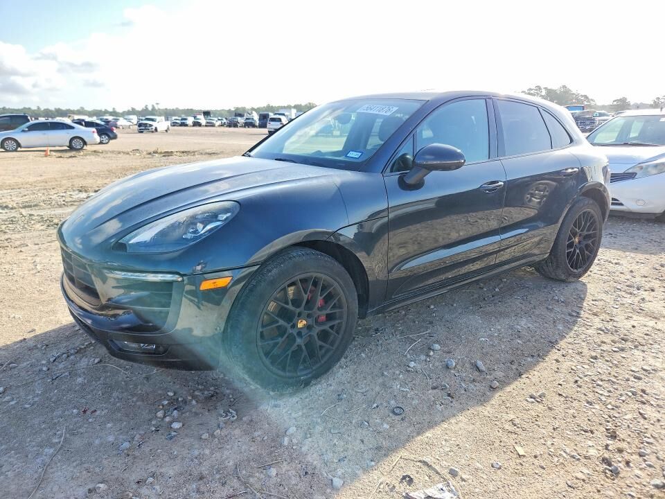 2018 PORSCHE Macan