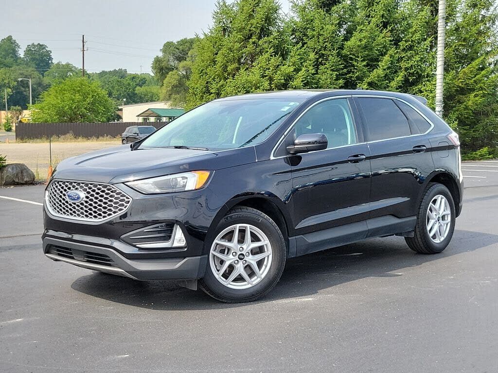 2023 FORD Edge