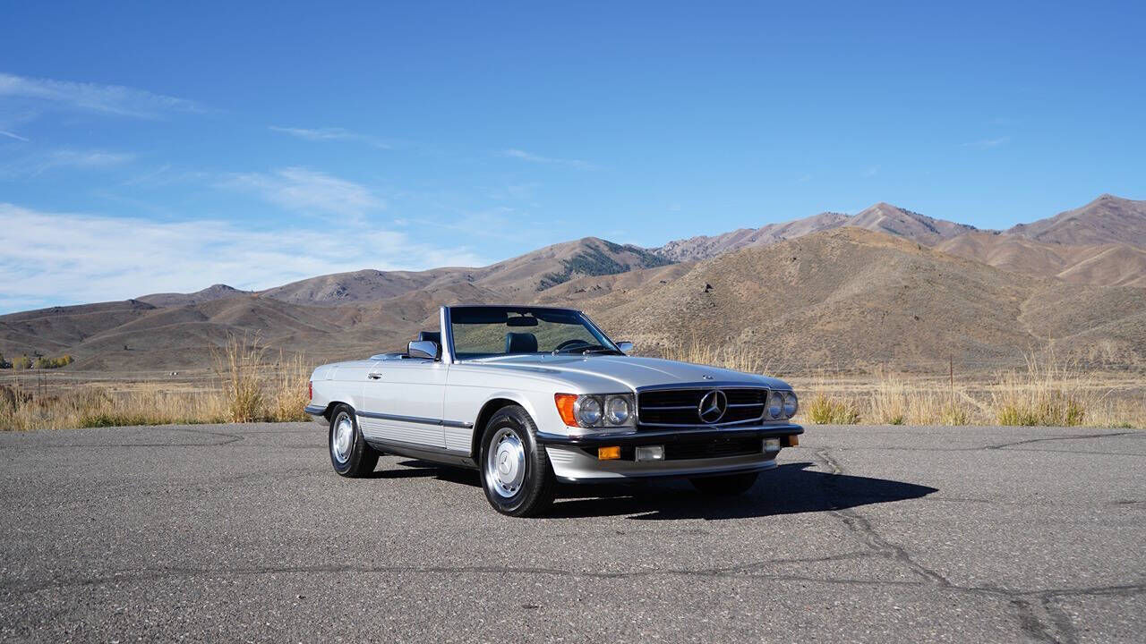 1989 MERCEDES-BENZ 560
