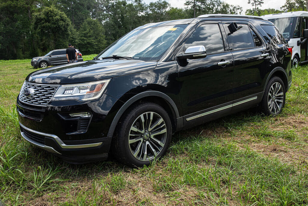 2018 FORD Explorer