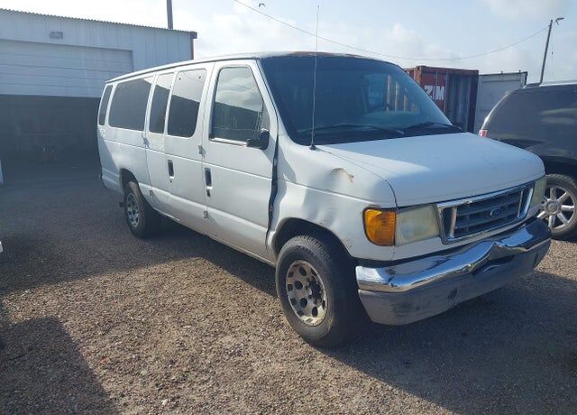 2004 FORD E-350
