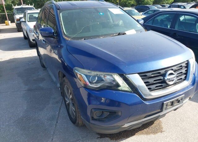 2017 NISSAN Pathfinder